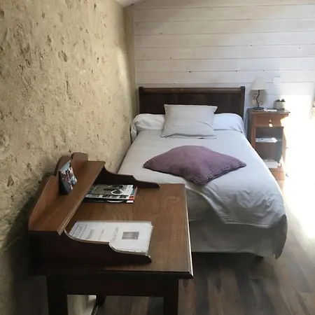 Chez Jumaine Bed & Breakfast *